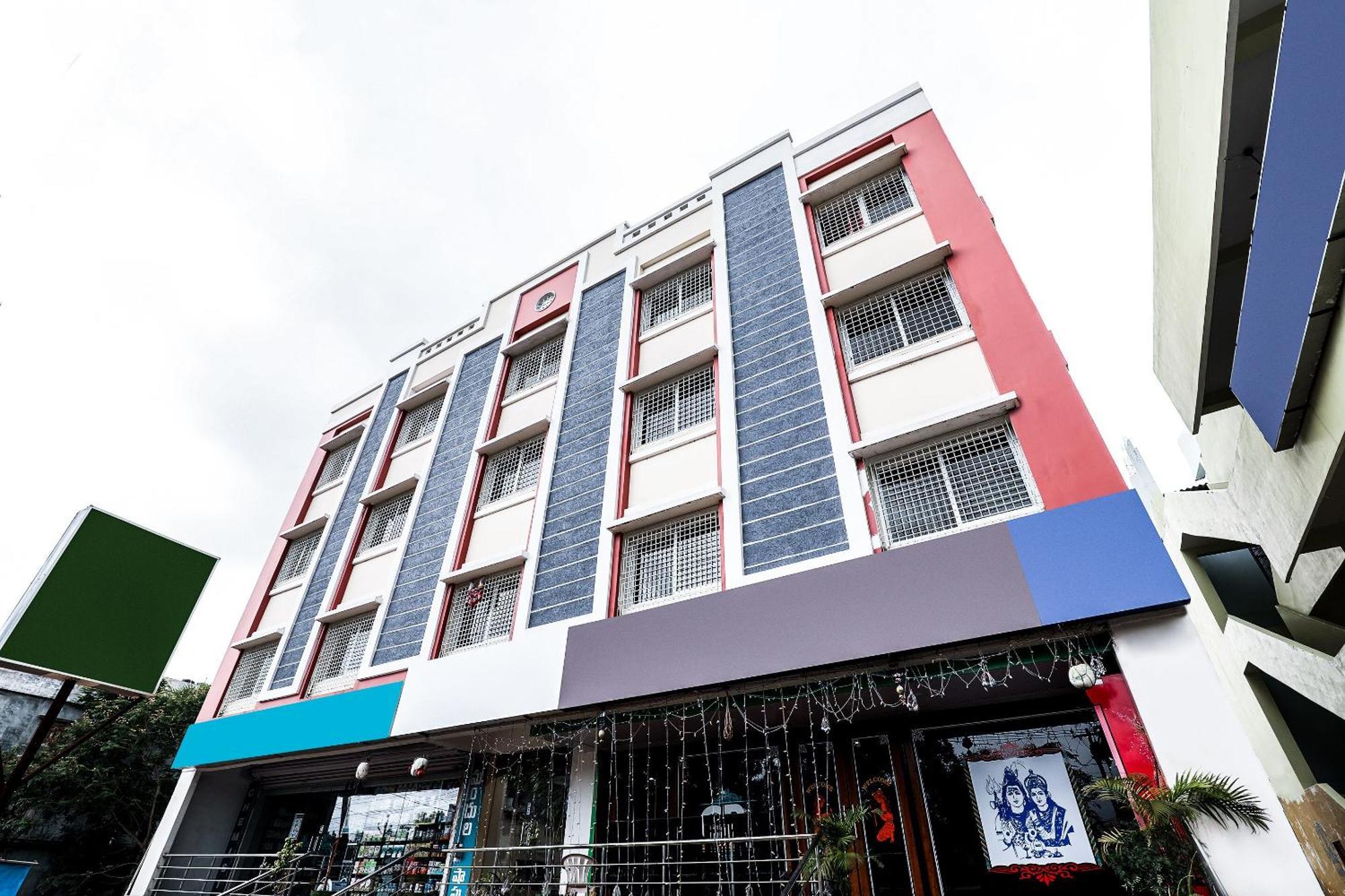 Oyo Flagship 9930 Hotel Avs Residency Kurmannapalem Exterior photo